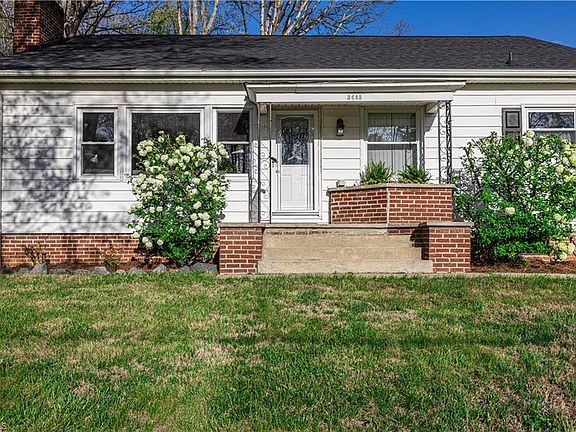 2nd image of 3685 Emma Ave