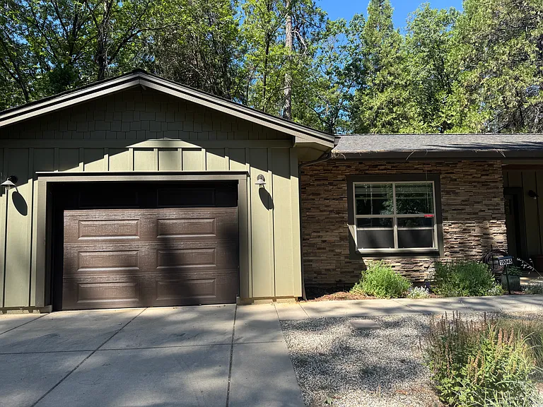10045 Norambagua Ln — Photo 2