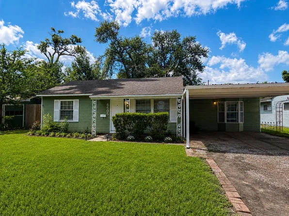6605 Westview Dr, Houston, TX 77055