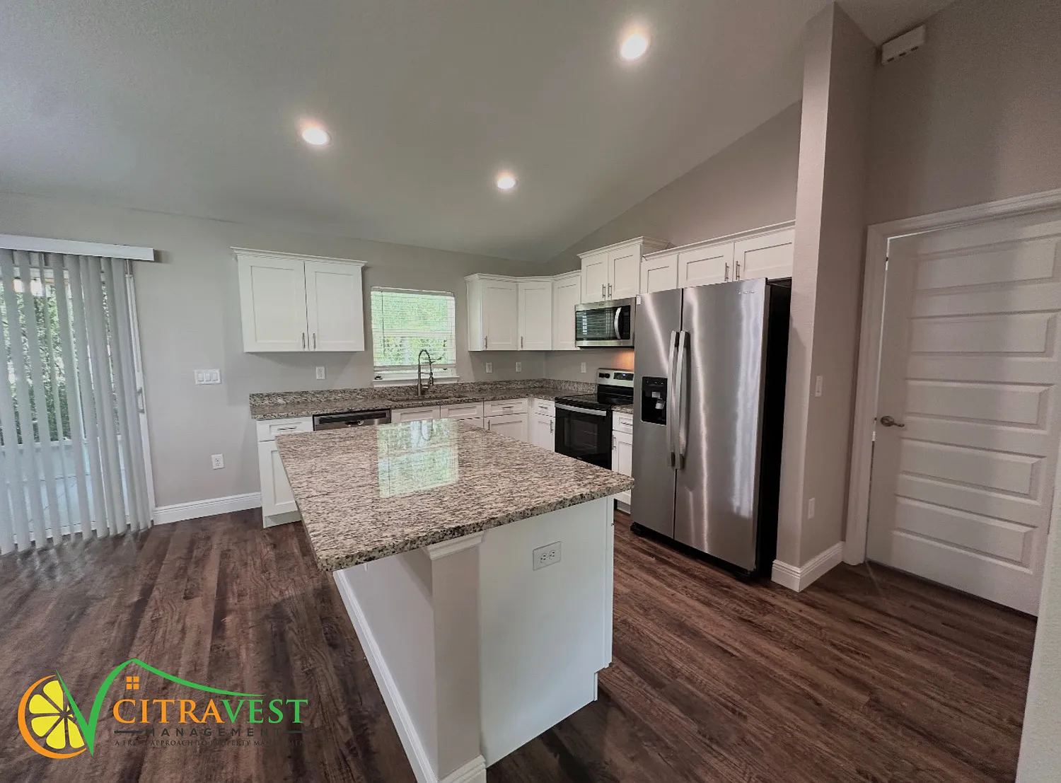 Beautiful Home in Citrus Springs Available!! — Photo 3