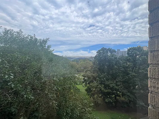 Rented by Corcoran | media 11