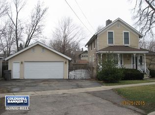 316 E Division St, Lockport, IL 60441