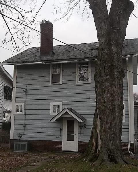 2nd image of 1290 Nicholson Ave