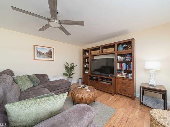 4th image of 5055 Pine Hall Rd