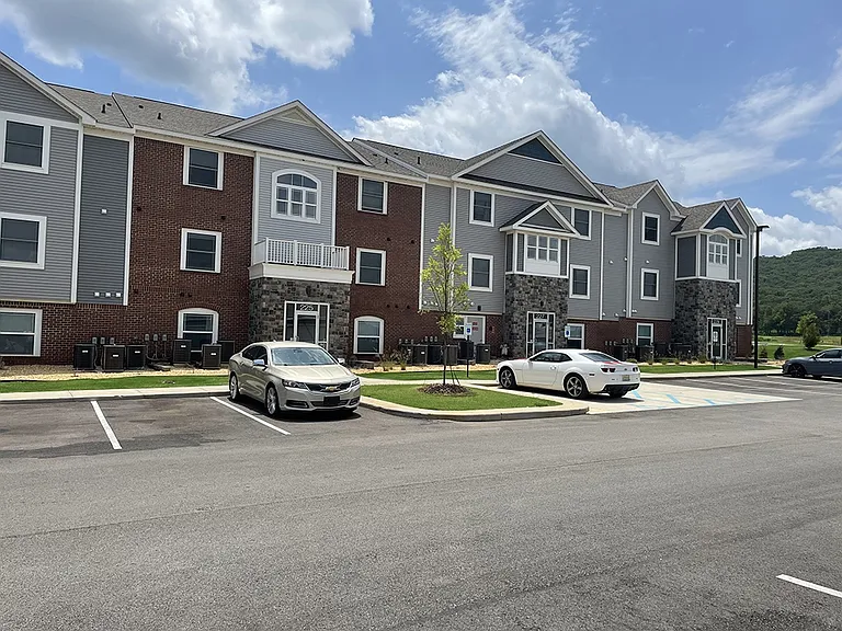 Chase Creek Apartment Homes — Photo 63