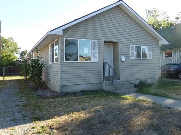 4th image of 814 E Hoffman Ave