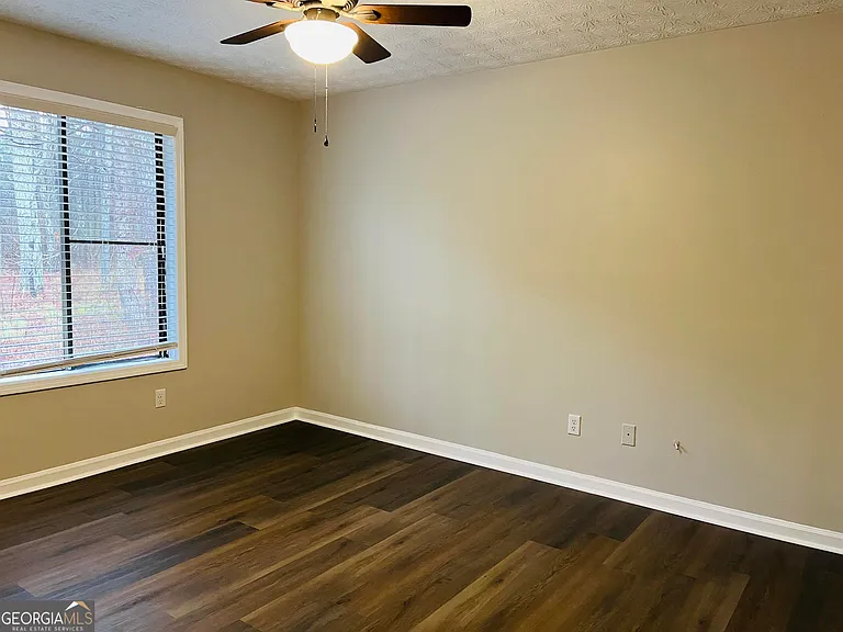 145 Pine Ter #155 — Photo 21