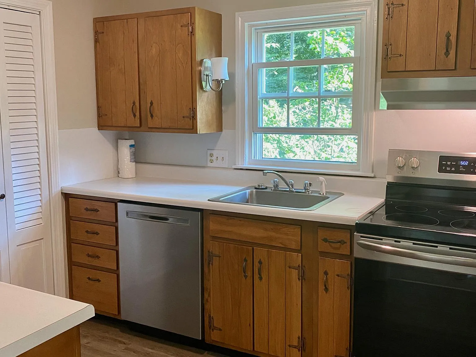 1 bed, 700 sqft, $2,200 — Photo 2