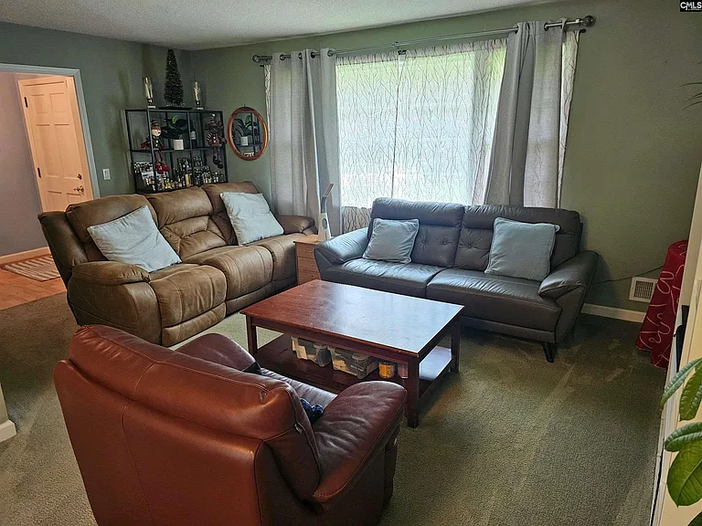 625 Challedon Dr — Photo 6