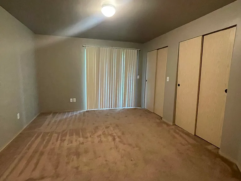 3 bed, 2.0 bath, 1234 sqft, $2,350 — Photo 11