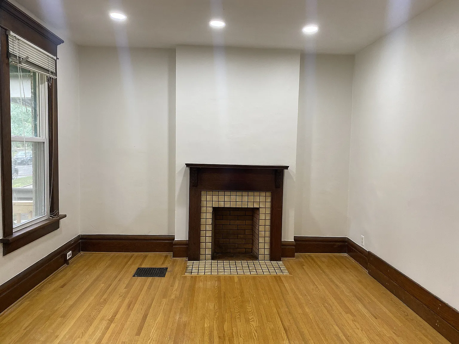 53 Euclid Avenue — Photo 3