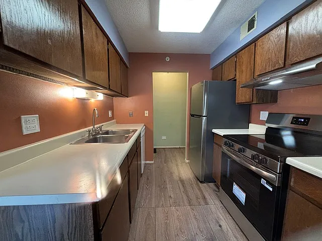 905 Casey Ct #1 — Photo 26