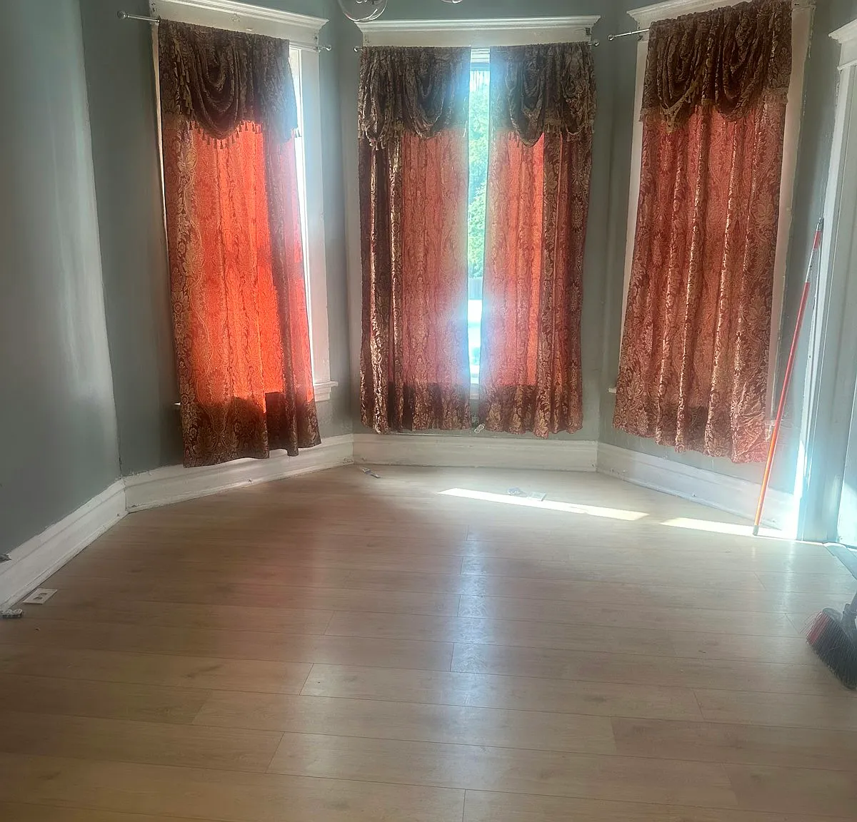 6219 S Wood St, Unit 2 — Photo 3