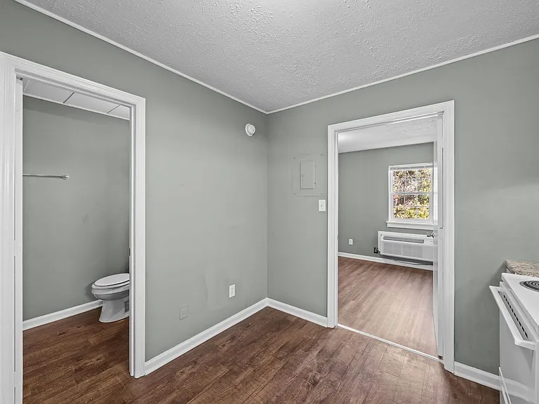 2815 Neuse Blvd — Photo 10