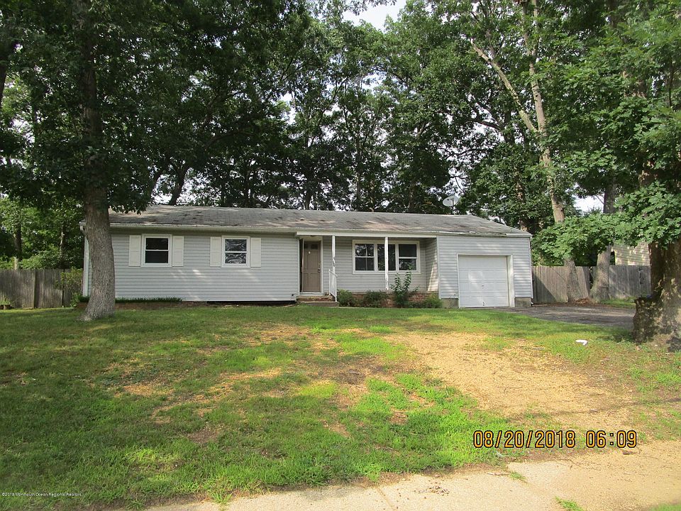 1st image of 334 Dallas Dr