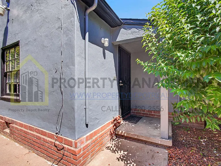 3230 W St — Photo 2