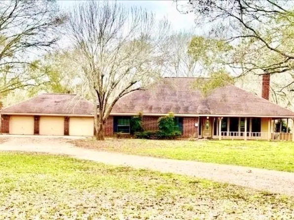 327 County Road 735, Angleton, TX 77515