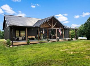 2113 Calaboose Ridge Rd, Campton, KY 41301