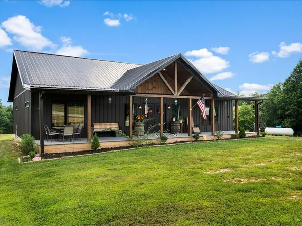 2113 Calaboose Ridge Rd, Campton, KY 41301