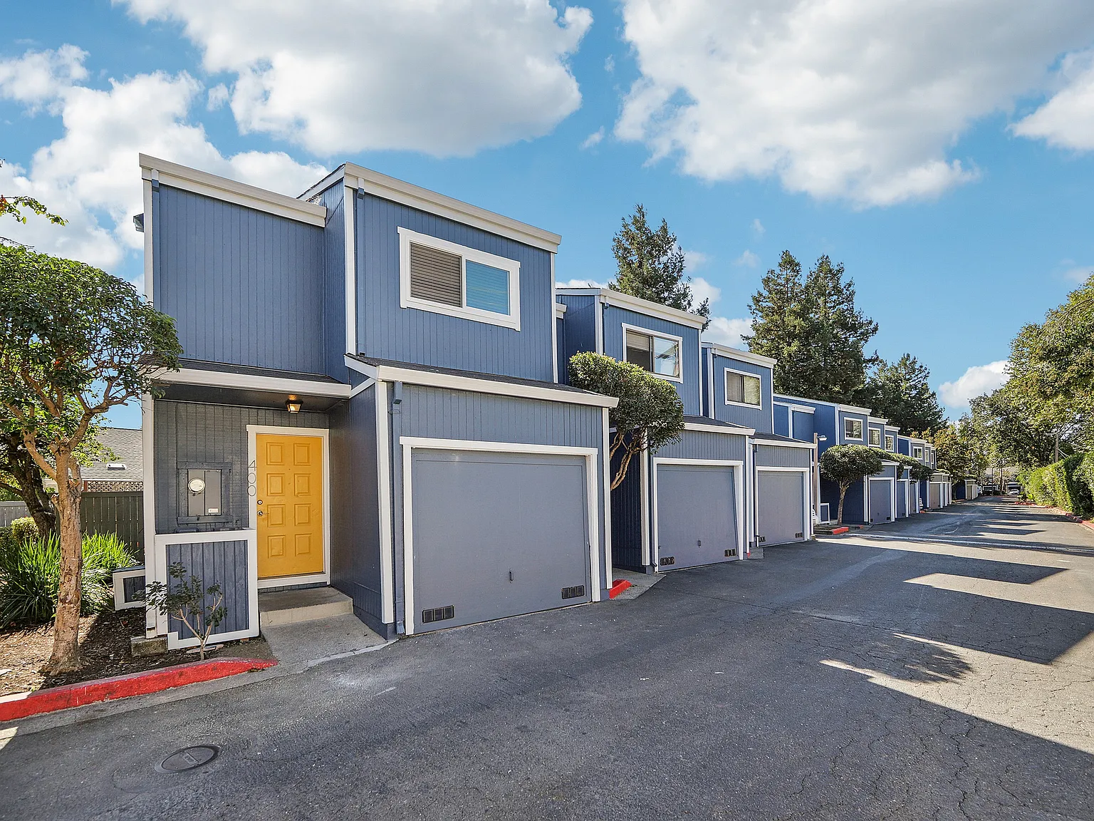 Walkham Townhomes — Photo 2