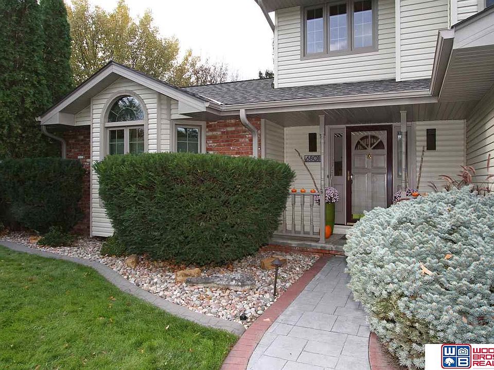 1st image of 6801 Crooked Creek Dr