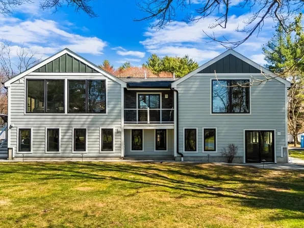 901 Randolph Ave, Milton, MA 02186