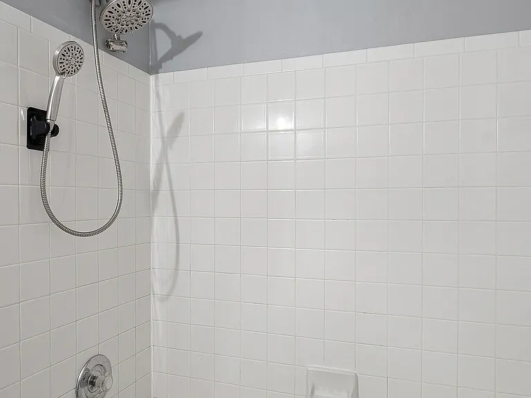 Bathroom 2 (alt view)