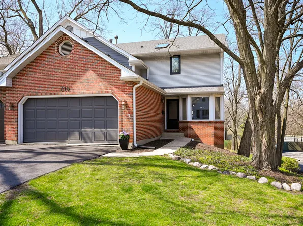 416 Lawrence Ave, Glen Ellyn, IL 60137