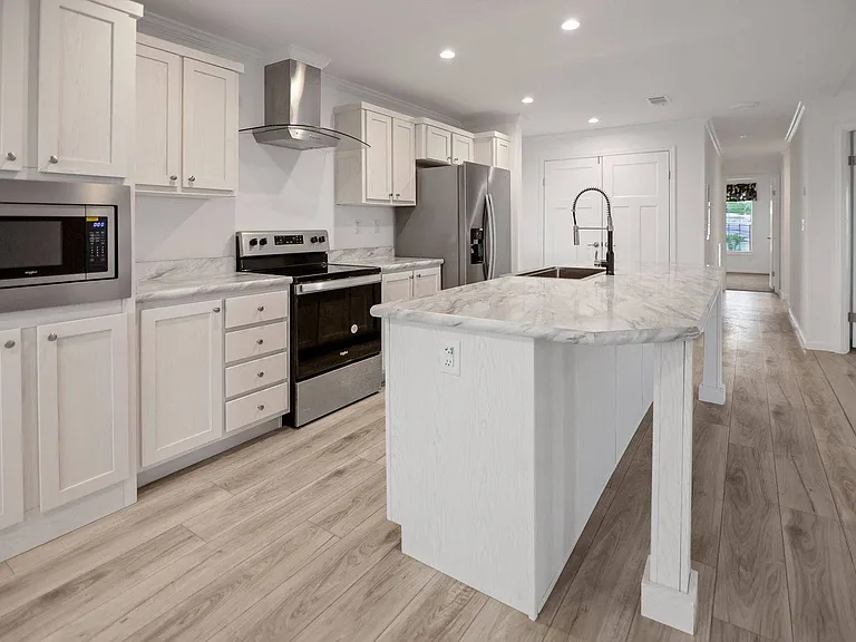 920 S Katie Ave — Photo 7