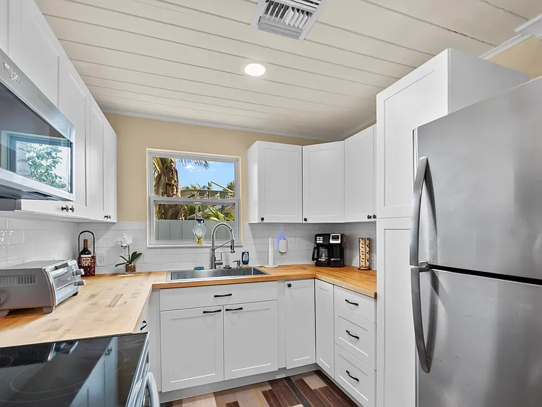 2396 Easy St #A — Photo 6