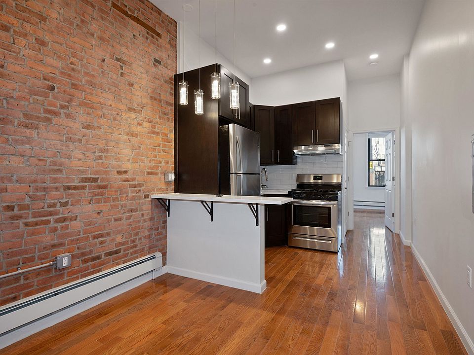 1st image of 145 Brunswick St #1R