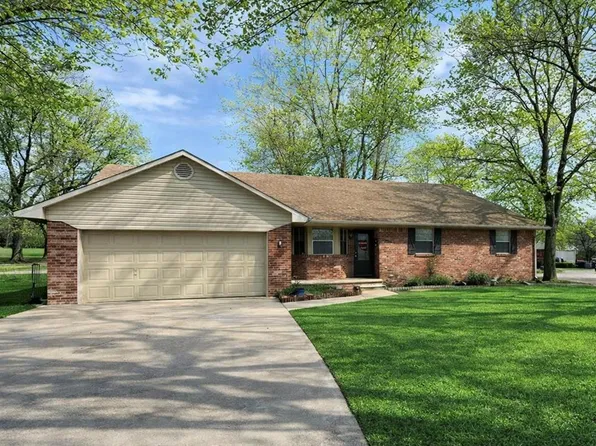 8 Clark Cir, Shawnee, OK 74804