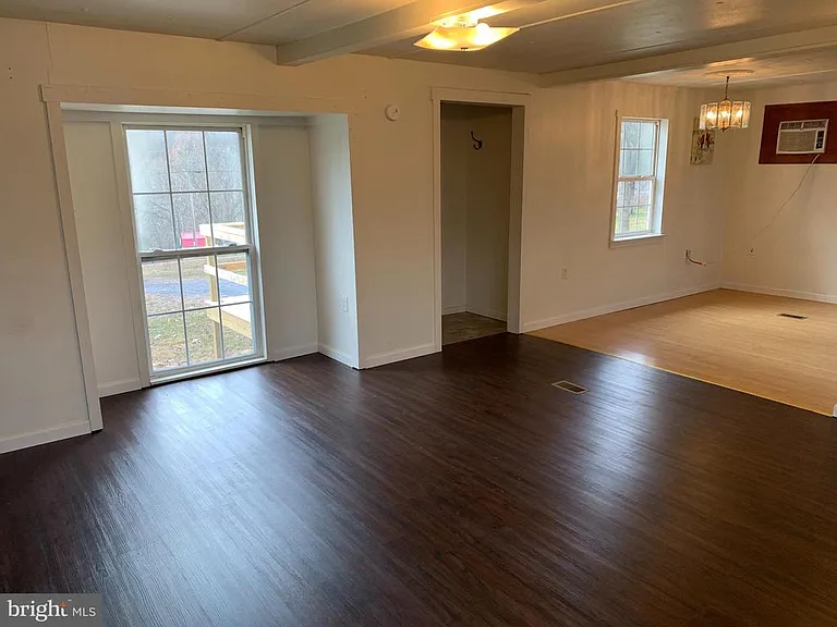 729 Dollar Ln — Photo 5