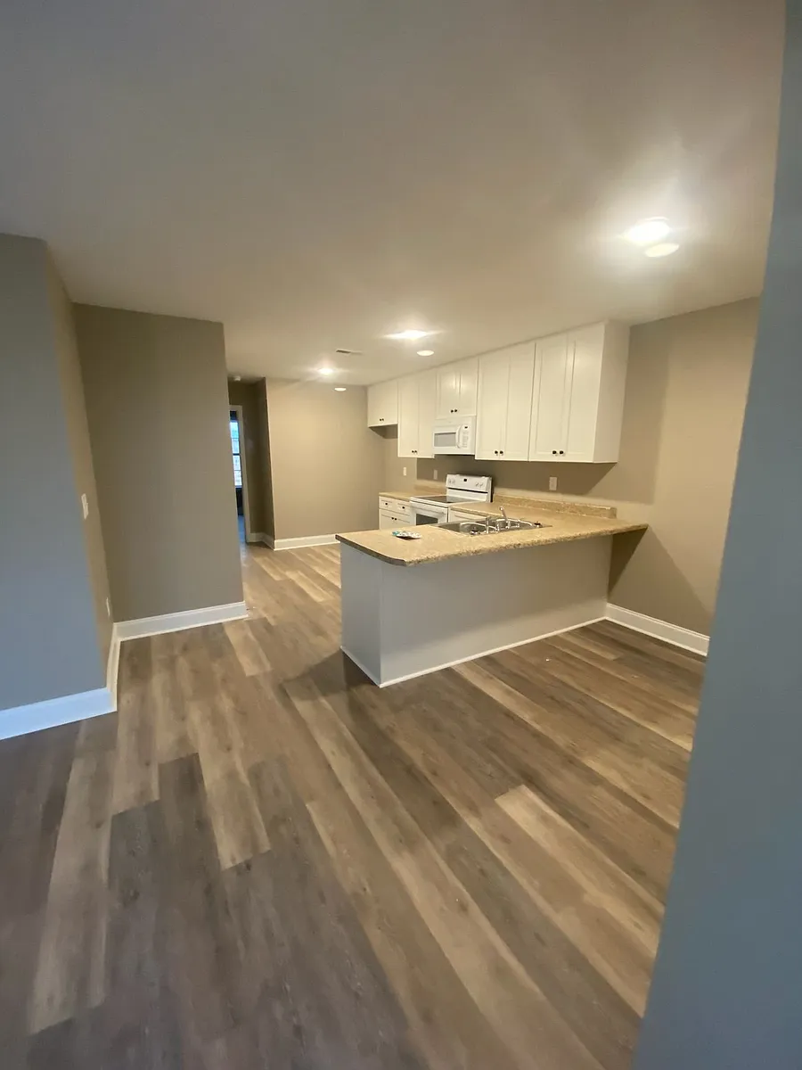 Building Photo - 9743 Lucas Ferry Rd #11