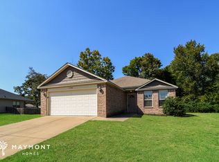 1140 Oak Glenn Loop, Bryant, AR 72022