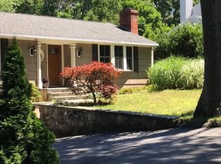 7 Hollow Tree Rd, Norwalk, CT 06854