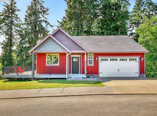 104 South Pl, Astoria, OR 97103