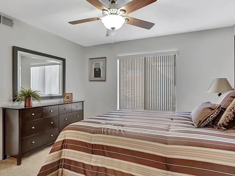 San Montego Apartments — Photo 64