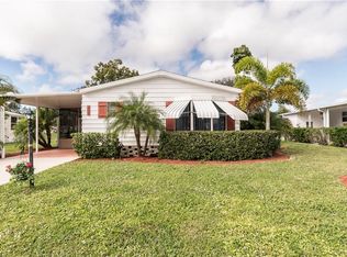 547 Charlemagne Blvd, Naples, FL 34112