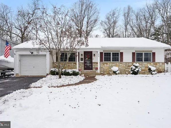 516 Coach Rd, Turnersville, NJ 08012