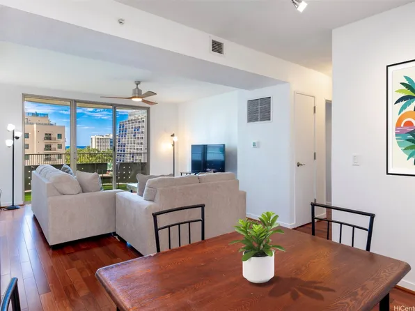 421 Olohana St APT 702, Honolulu, HI 96815