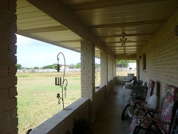 4th image of 1129 Cale Dr
