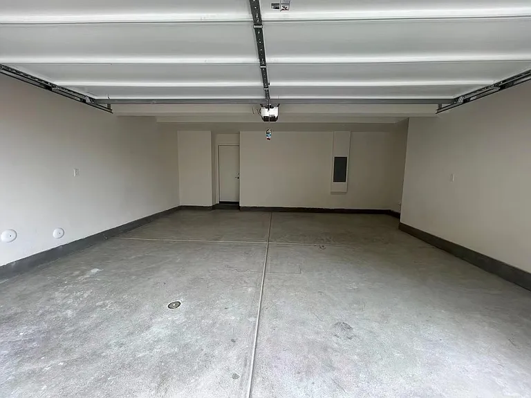 12170 Meridian Dr — Photo 12