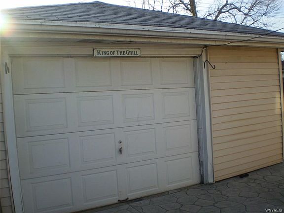 3rd image of 30 Edmund St