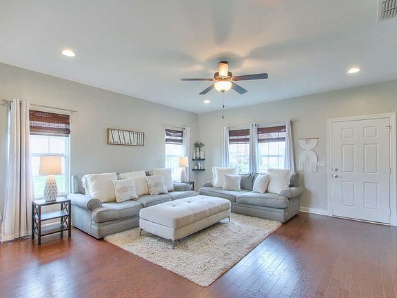 4th image of 4847 Beryl Dr