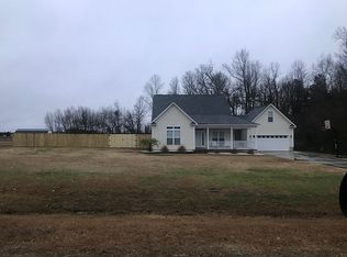 1973 Pollard Rd, Farmville, NC 27828