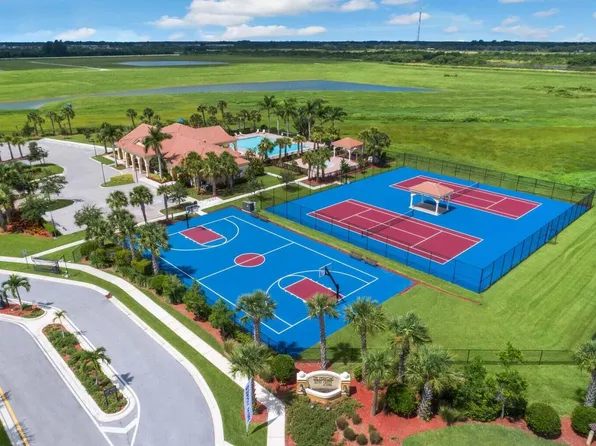 975 Bent Creek Drive, Fort Pierce, FL 34947