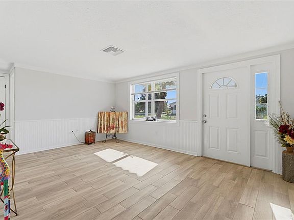 4th image of 9033 Pegasus Ave
