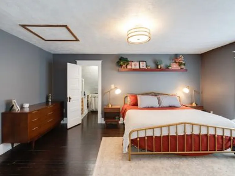 207 S Poland St — Photo 16