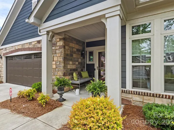 1712 Askern Ct, Waxhaw, NC 28173